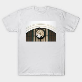 Vintage Station Clock with Birds T-Shirt